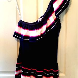 Lilly Pulutzer, Size M, One shoulder top